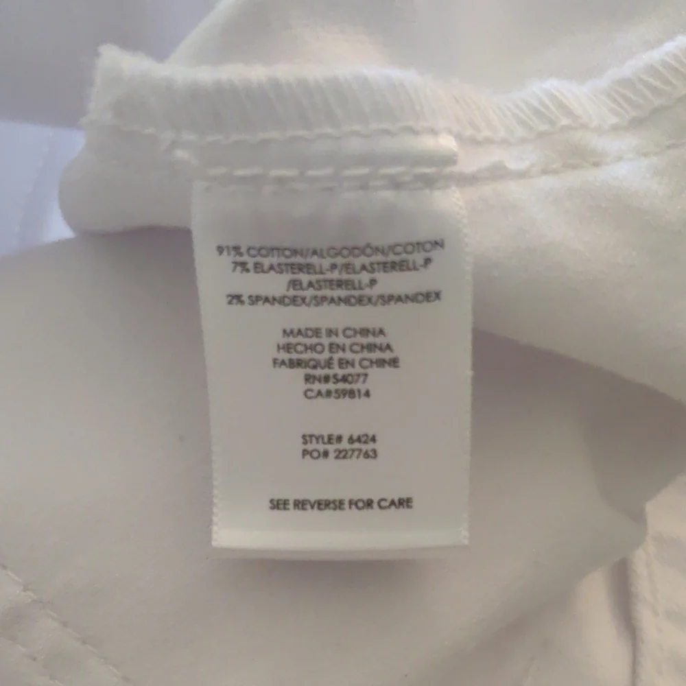 CAbi White Bermuda Shorts - Picture 6 of 6
